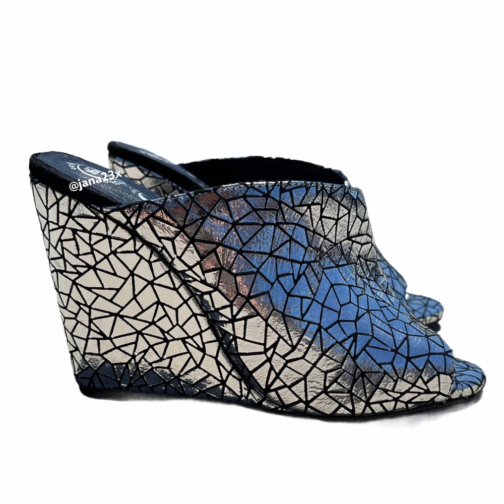 Jeffrey Campbell California Ibiza Silver Wedge size 7